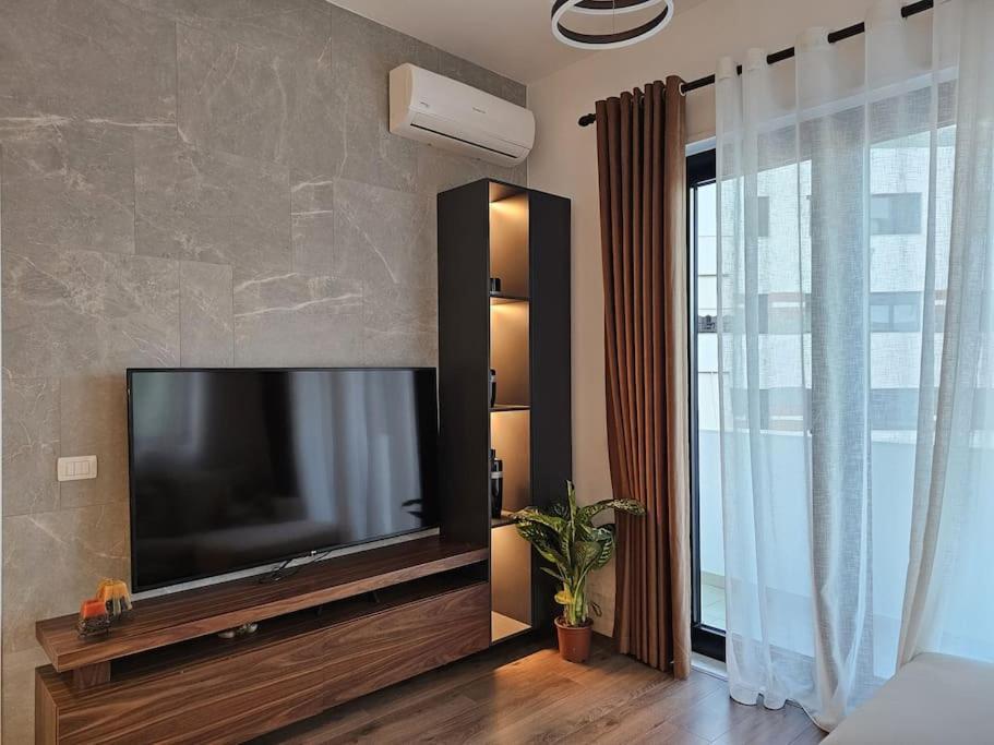Deluxe Flat With Garden_Tirana Appartement Buitenkant foto