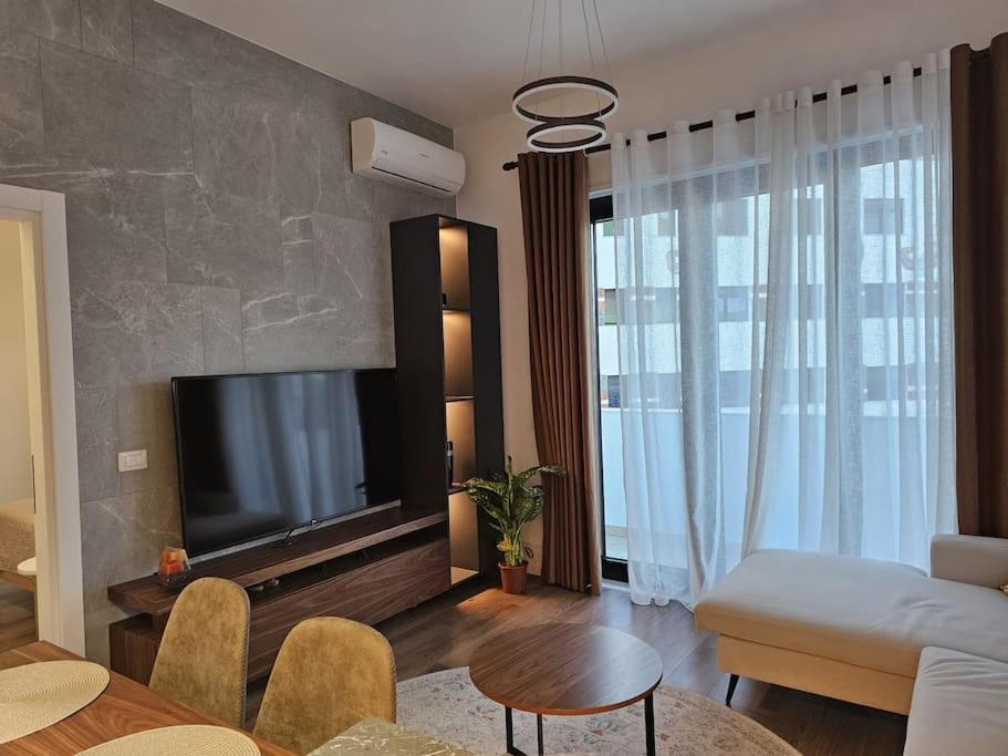 Deluxe Flat With Garden_Tirana Appartement Buitenkant foto