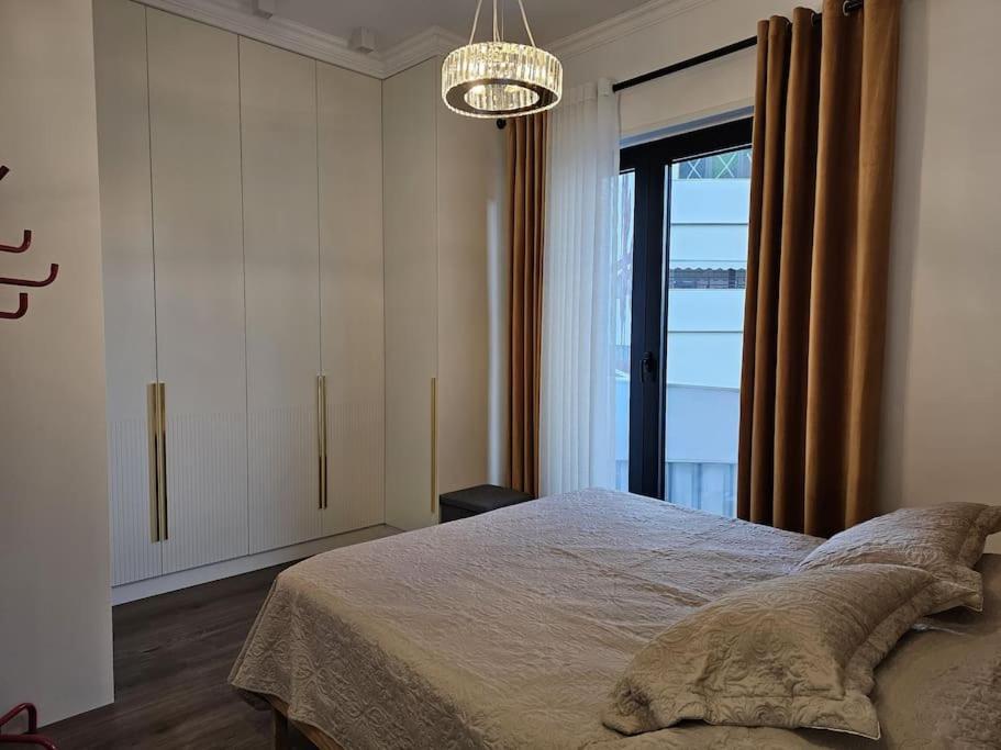 Deluxe Flat With Garden_Tirana Appartement Buitenkant foto